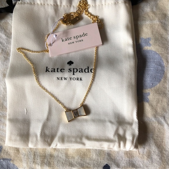 NWT Kate Spade bow necklace - Picture 2 of 2